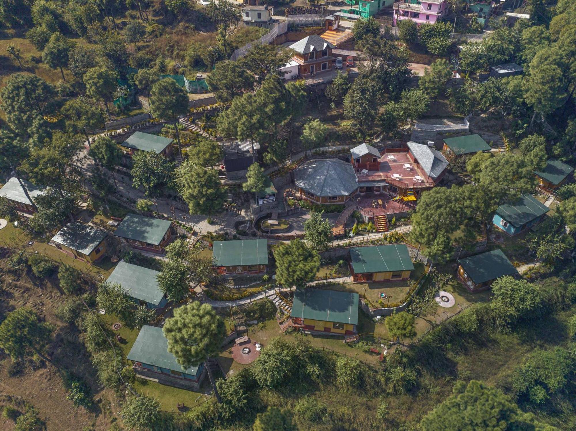 Отель A Kasauli Ggaon By Echor Экстерьер фото