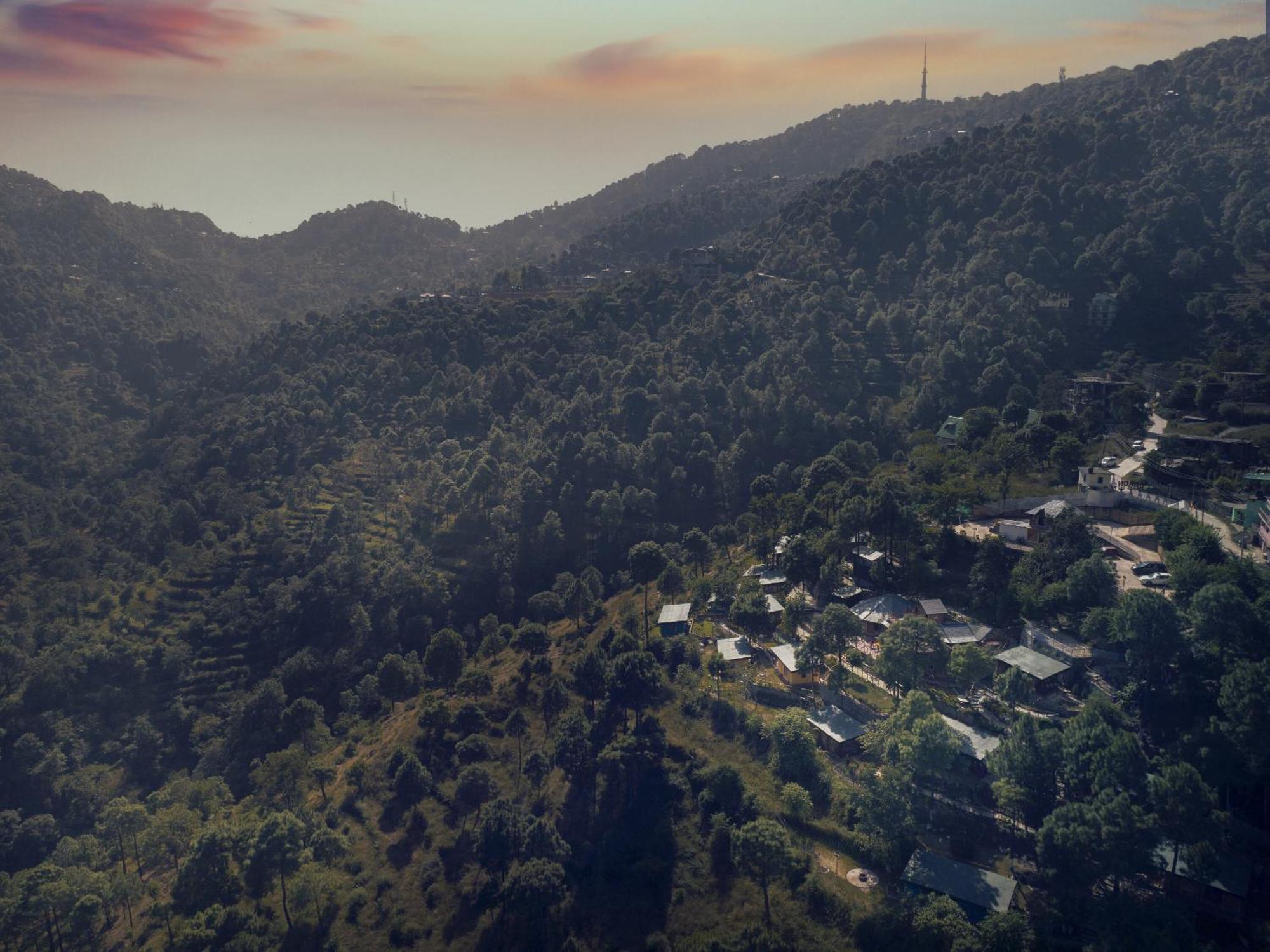 Отель A Kasauli Ggaon By Echor Экстерьер фото