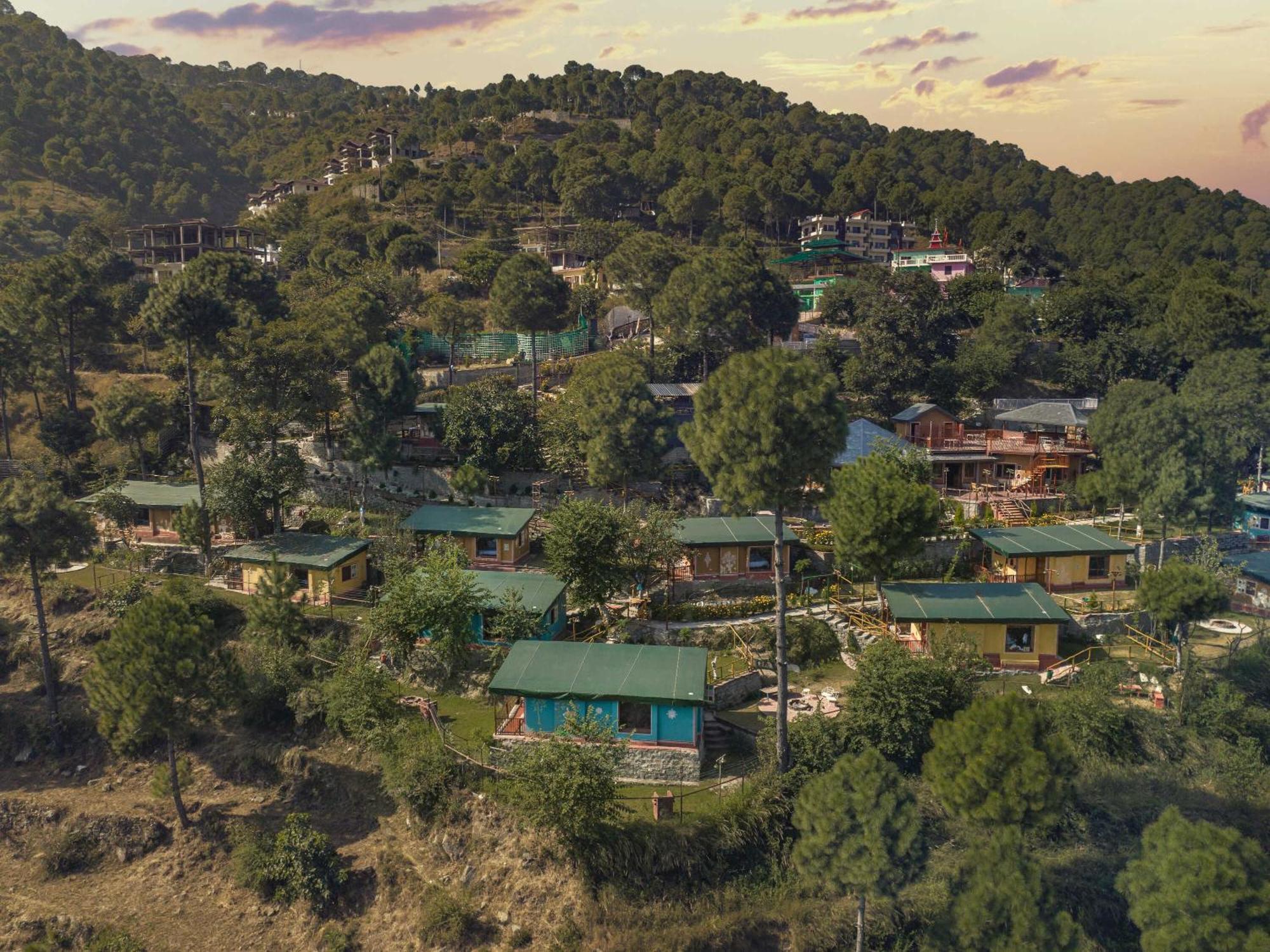 Отель A Kasauli Ggaon By Echor Экстерьер фото