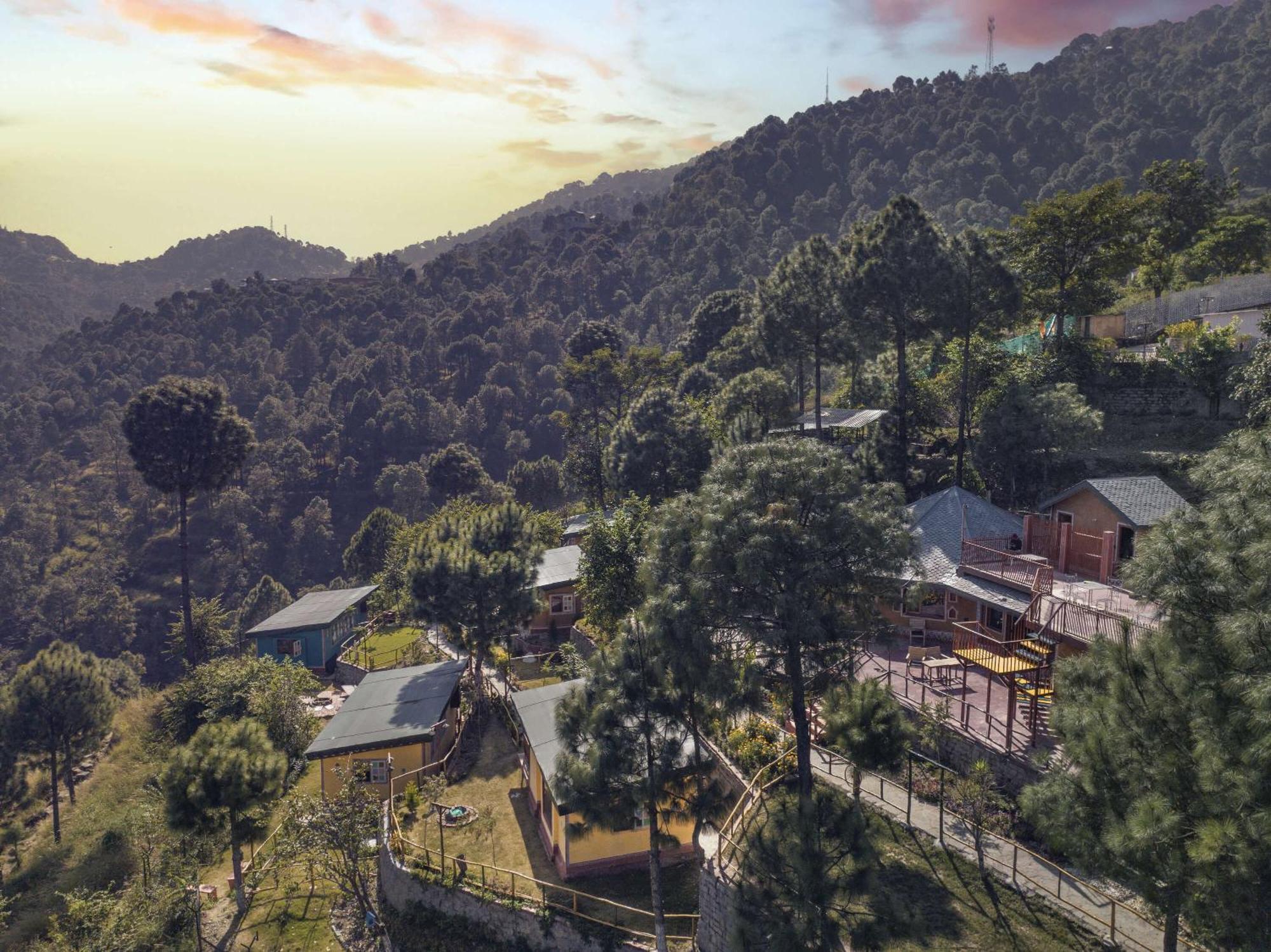 Отель A Kasauli Ggaon By Echor Экстерьер фото