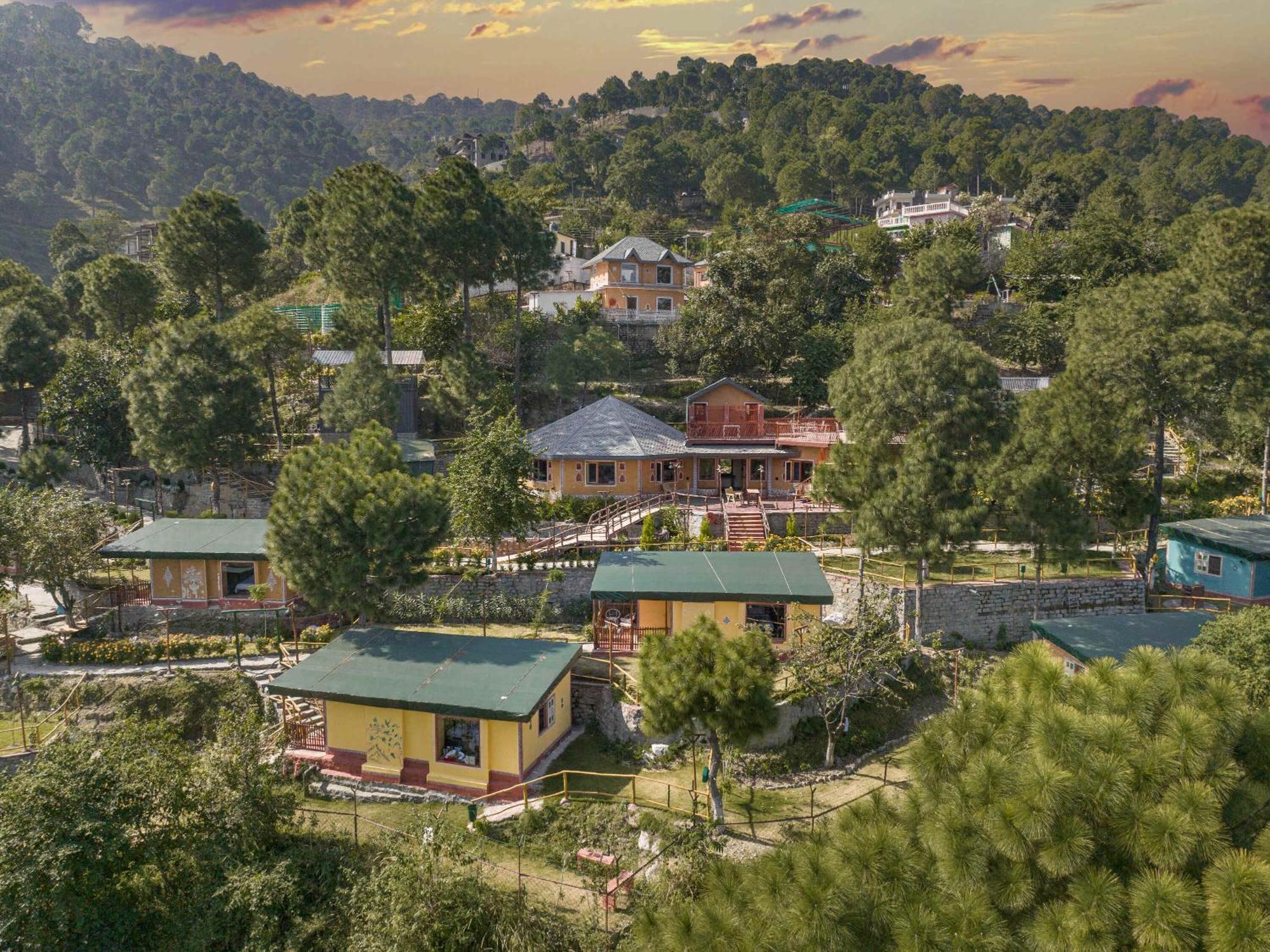 Отель A Kasauli Ggaon By Echor Экстерьер фото