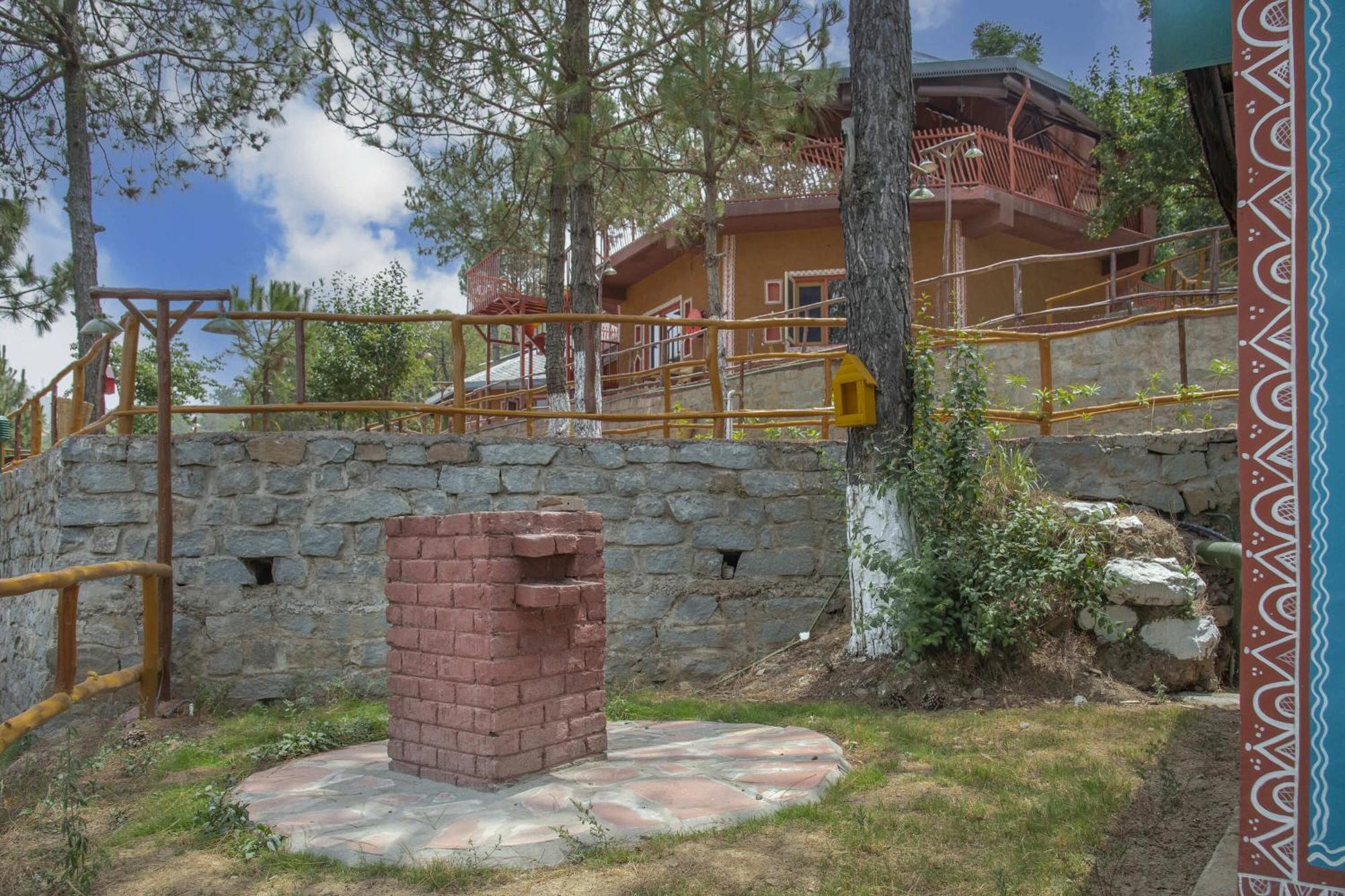 Отель A Kasauli Ggaon By Echor Экстерьер фото