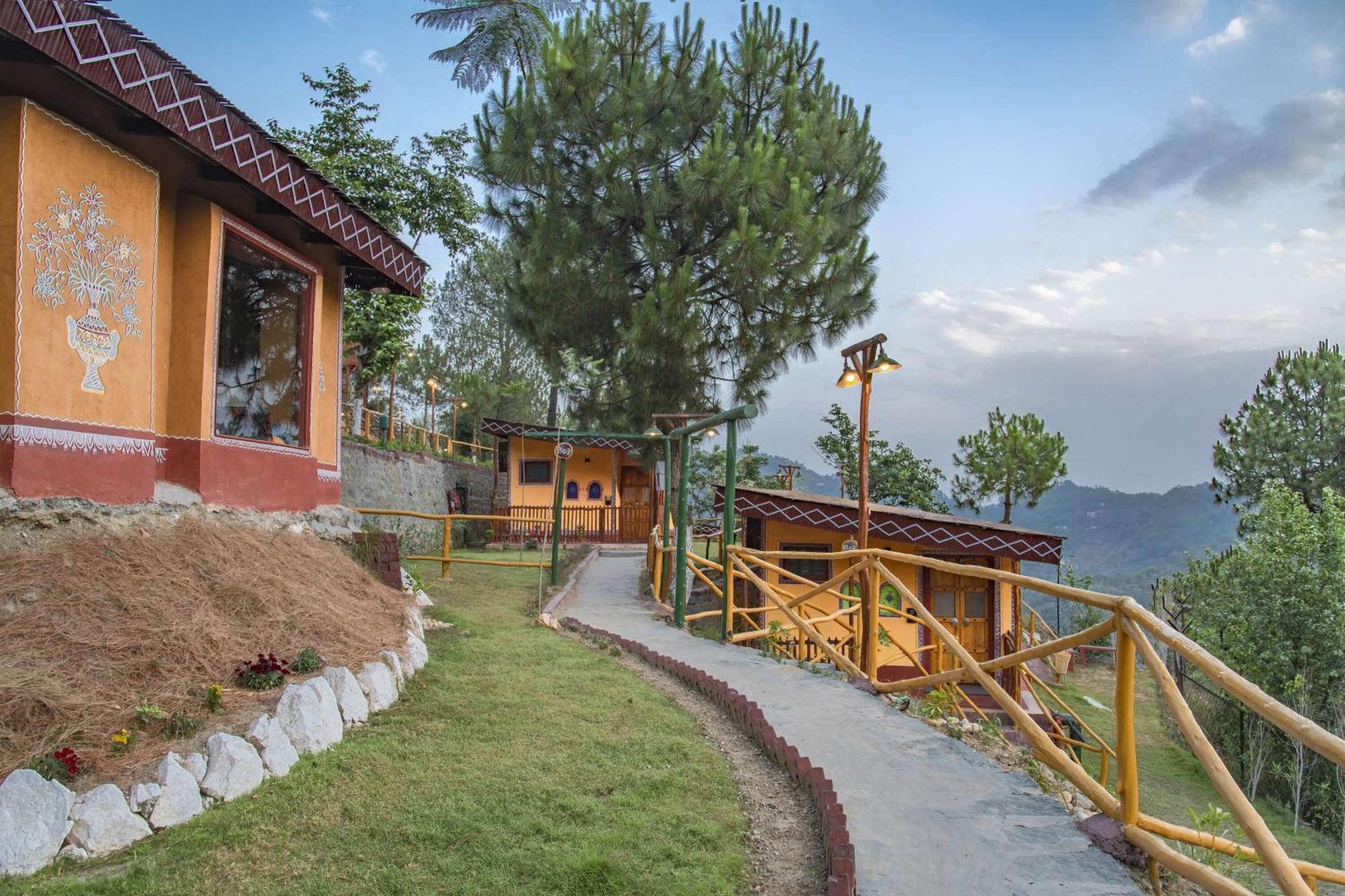 Отель A Kasauli Ggaon By Echor Экстерьер фото